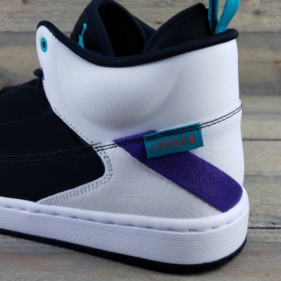 NEW Nike Jordan Fadeaway Basketball Shoes Black Turbo Green White - Picture 8 of 9